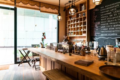 comptoir de bar apres covid